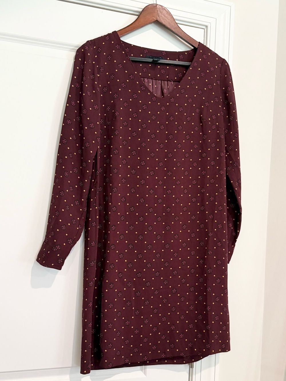Tommy Hilfiger Maroon Long Sleeve V-Neck Shift Dress